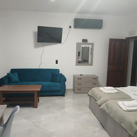 Kastello Apartment Megisti Bagian luar foto