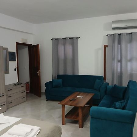 Kastello Apartment Megisti Bagian luar foto