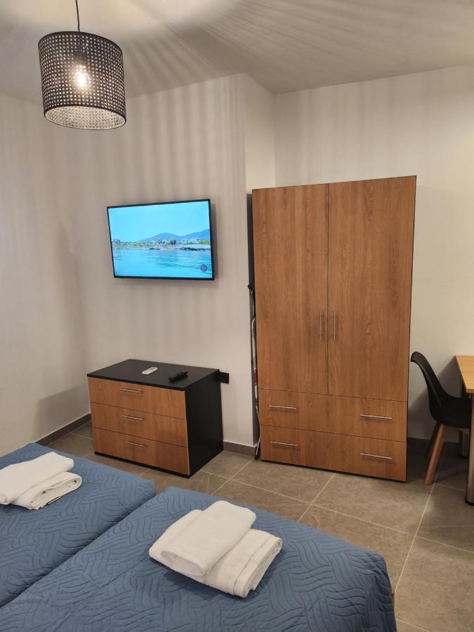 Kastello Apartment Megisti Bagian luar foto