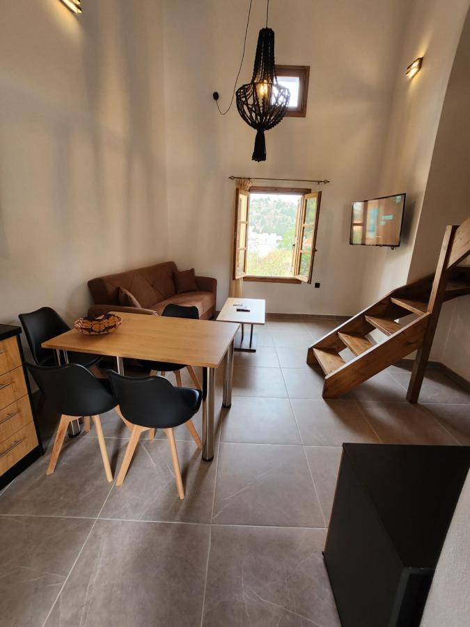 Kastello Apartment Megisti Bagian luar foto
