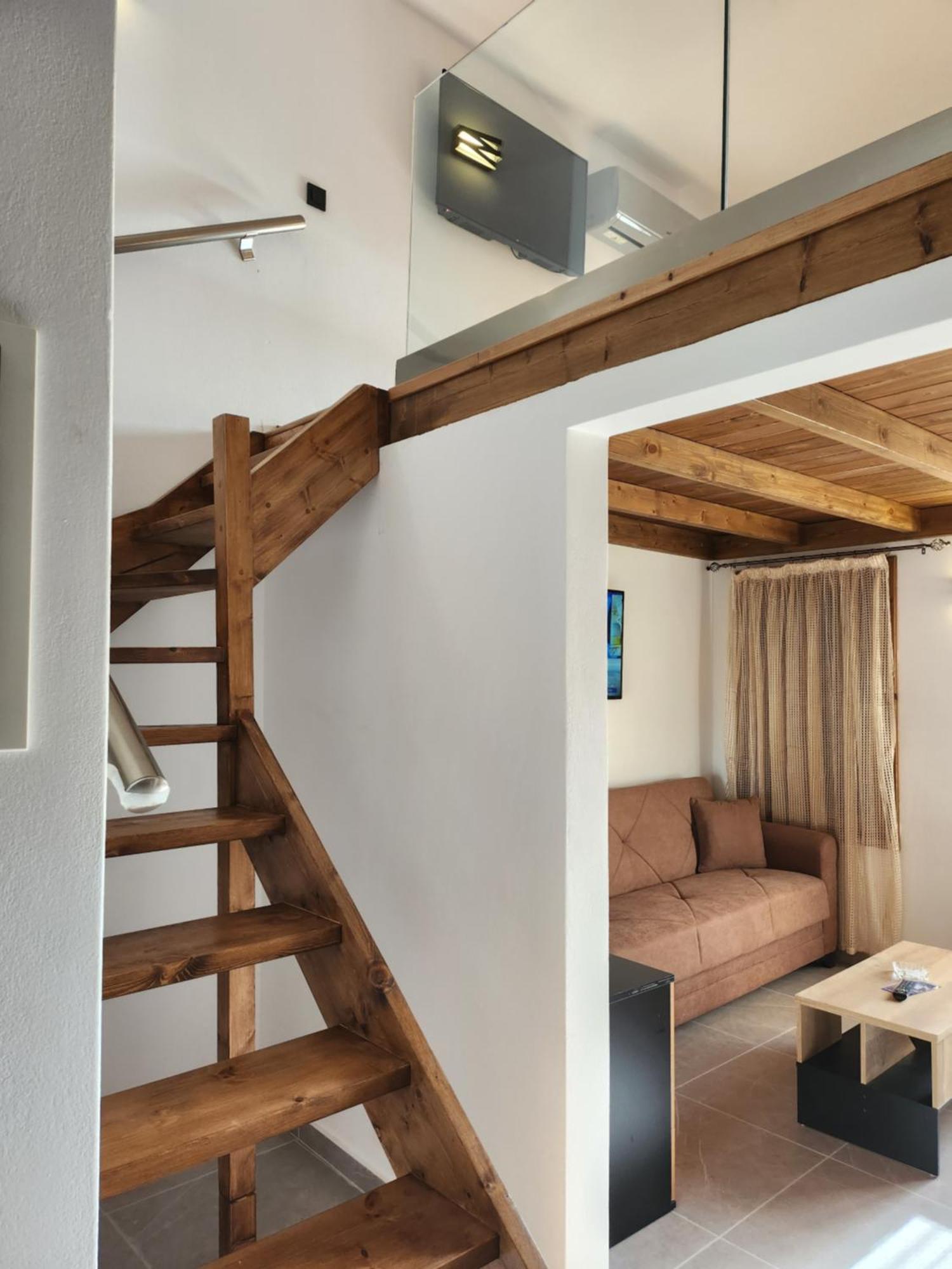 Kastello Apartment Megisti Bagian luar foto