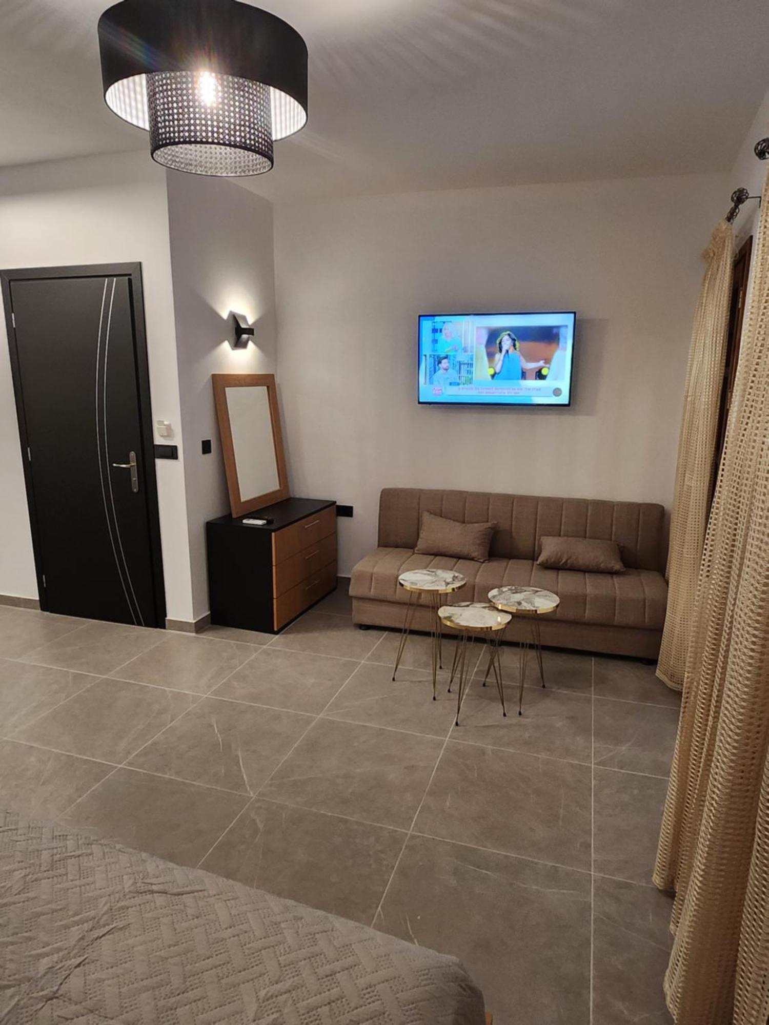 Kastello Apartment Megisti Bagian luar foto