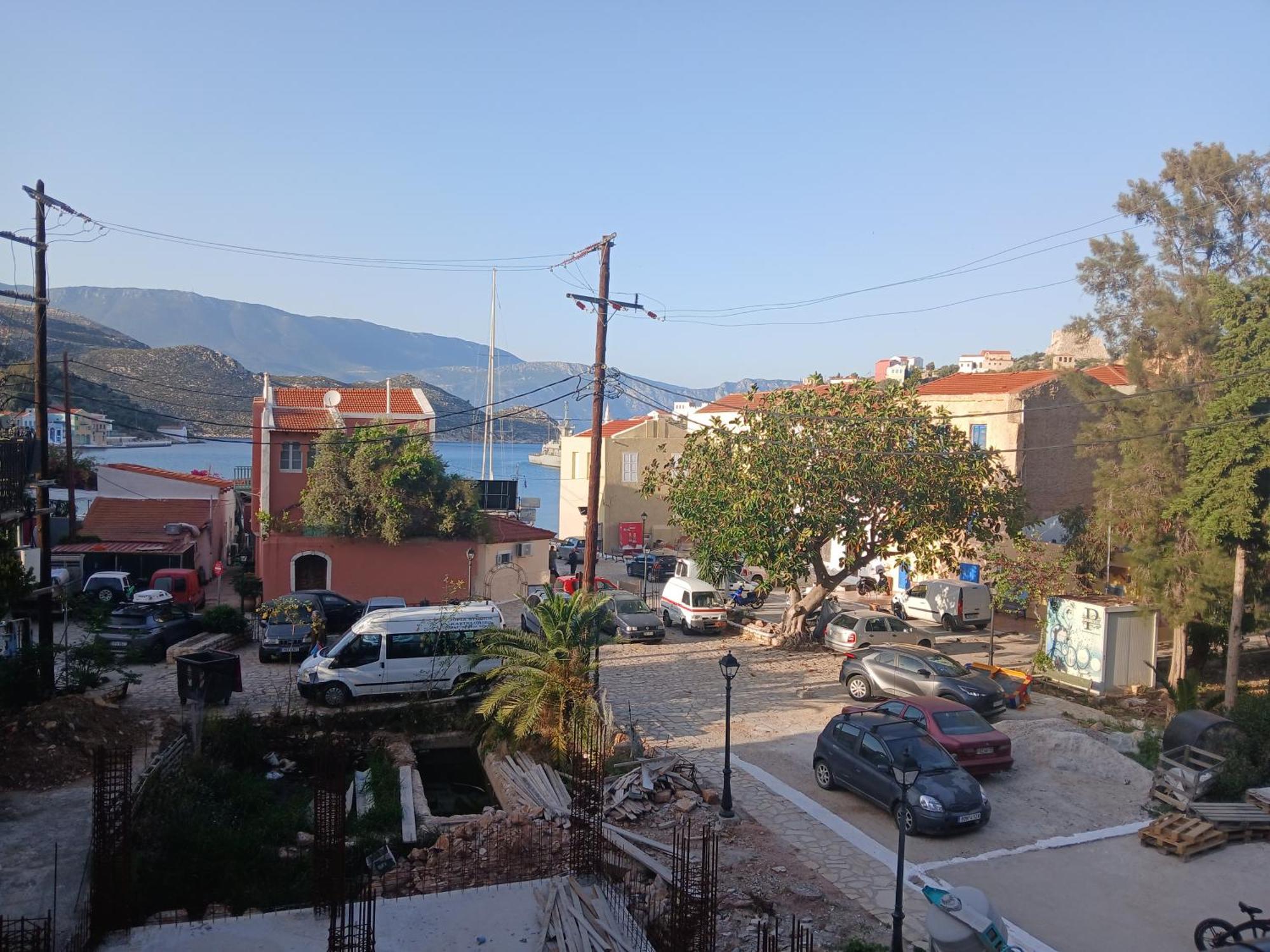 Kastello Apartment Megisti Bagian luar foto